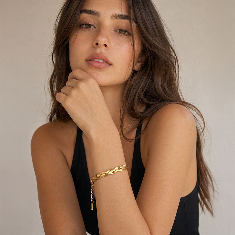 Gaia 18K Gold