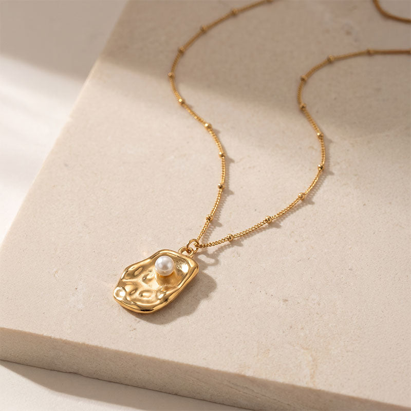 Olivia 18K Gold Necklace